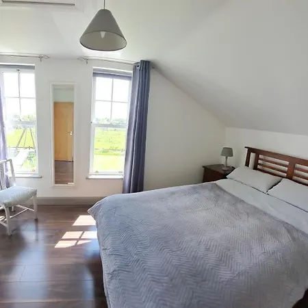 Beside Centre Parcs * Ballymahon
